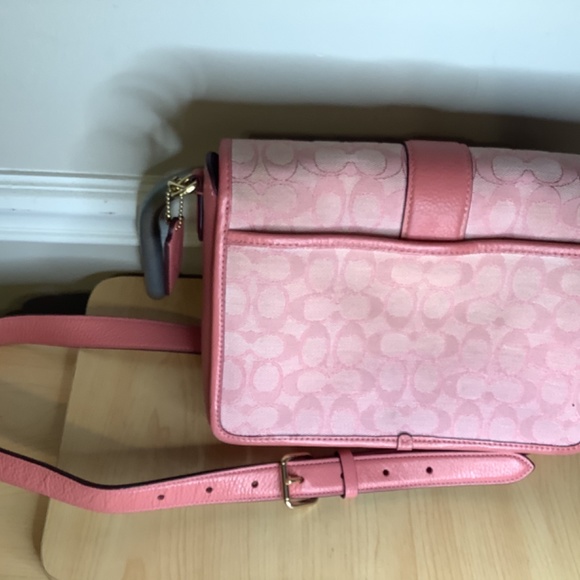 USED REAL MICHAEL KORS PURSE - Picture 3 of 7